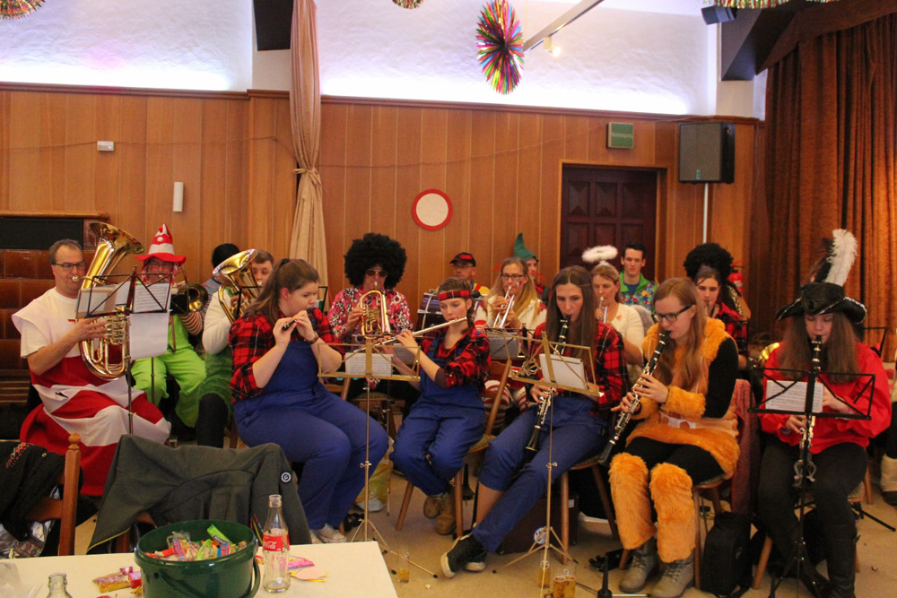 Bei der Karneval Sitzung in Agathaberg